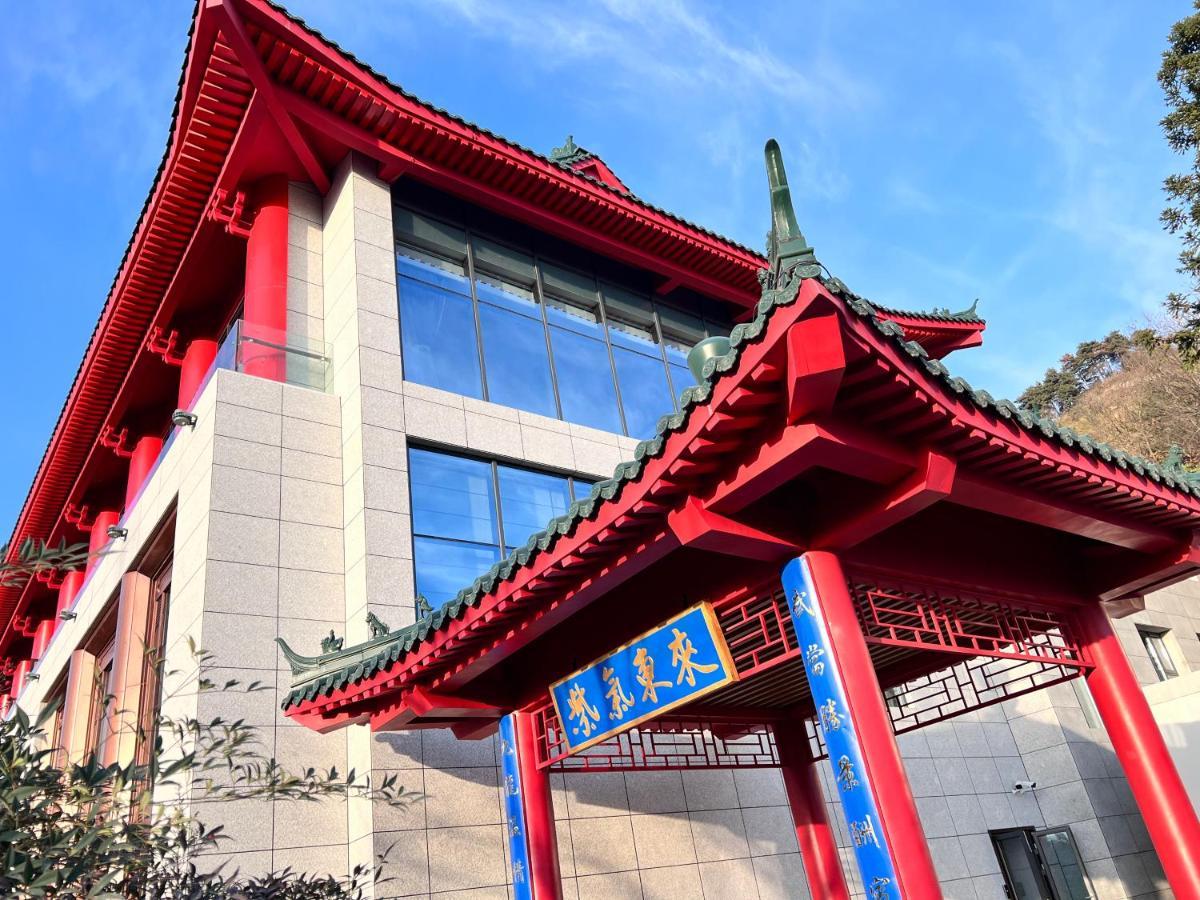 Hotel Wudang Mountain The Yew House Wudangshan Esterno foto